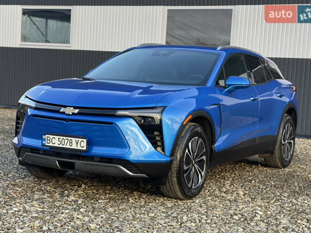 Синий Шевроле Blazer EV, объемом двигателя 0 л и пробегом 1 тыс. км за 29950 $, фото 3 на Automoto.ua