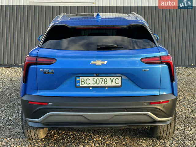Синий Шевроле Blazer EV, объемом двигателя 0 л и пробегом 1 тыс. км за 29950 $, фото 5 на Automoto.ua