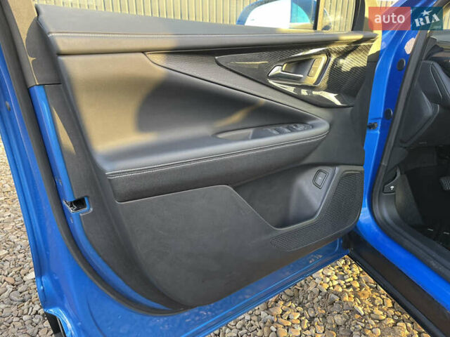 Синий Шевроле Blazer EV, объемом двигателя 0 л и пробегом 1 тыс. км за 29950 $, фото 34 на Automoto.ua