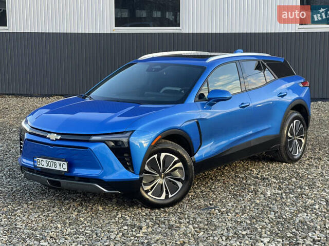 Синий Шевроле Blazer EV, объемом двигателя 0 л и пробегом 1 тыс. км за 29950 $, фото 7 на Automoto.ua