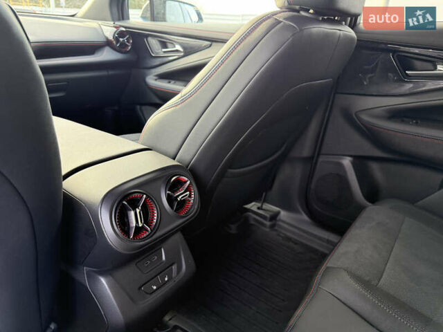 Синий Шевроле Blazer EV, объемом двигателя 0 л и пробегом 12 тыс. км за 32800 $, фото 10 на Automoto.ua