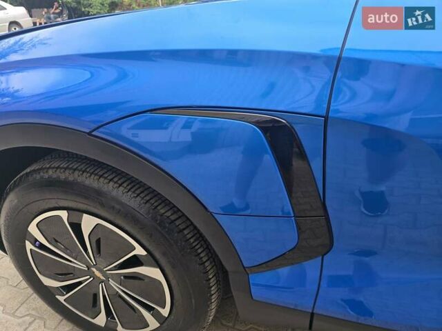 Синій Шевроле Blazer EV, об'ємом двигуна 0 л та пробігом 1 тис. км за 33000 $, фото 49 на Automoto.ua
