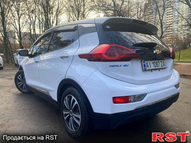 Белый Шевроле Bolt, объемом двигателя 0 л и пробегом 147 тыс. км за 12999 $, фото 6 на Automoto.ua