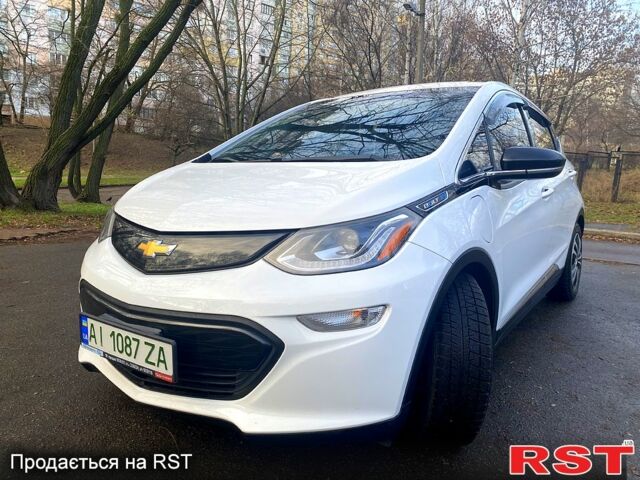 Белый Шевроле Bolt, объемом двигателя 0 л и пробегом 147 тыс. км за 12999 $, фото 5 на Automoto.ua