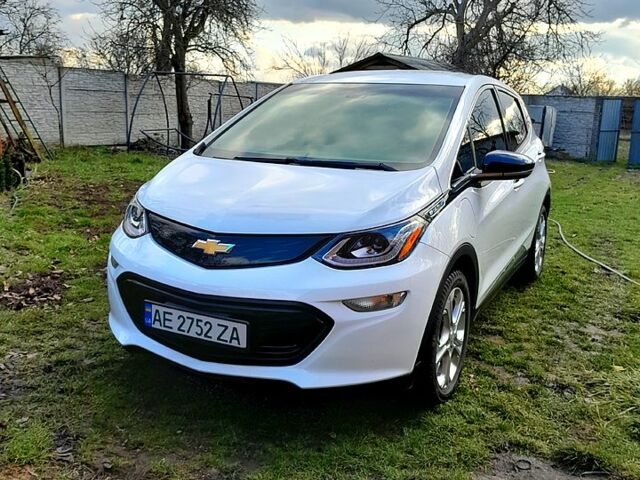 Белый Шевроле Bolt, объемом двигателя 0 л и пробегом 70 тыс. км за 16700 $, фото 7 на Automoto.ua