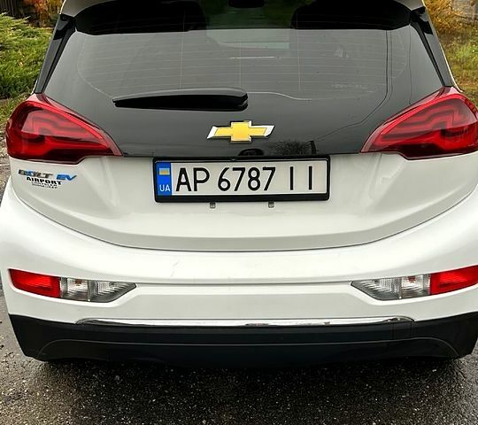 Белый Шевроле Bolt, объемом двигателя 0 л и пробегом 74 тыс. км за 18300 $, фото 7 на Automoto.ua