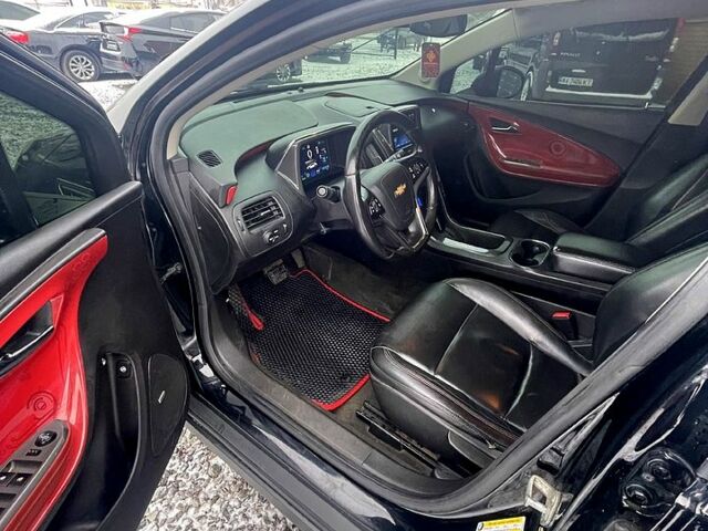 Черный Шевроле Bolt, объемом двигателя 1.4 л и пробегом 230 тыс. км за 10000 $, фото 10 на Automoto.ua