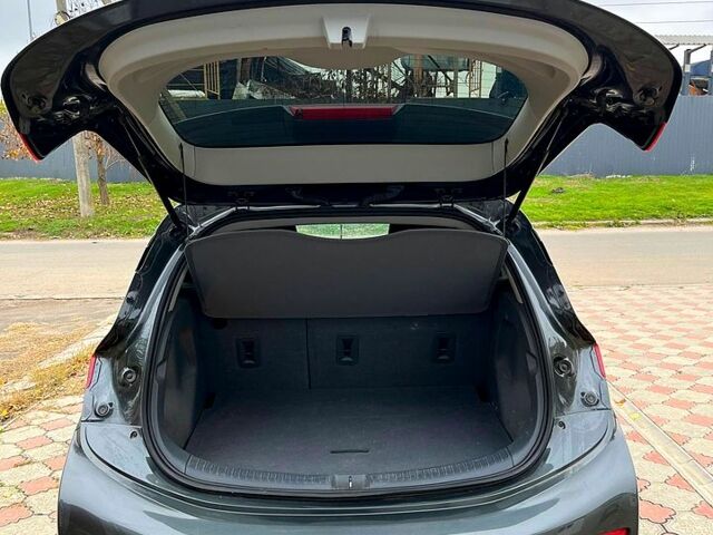 Сірий Шевроле Bolt, об'ємом двигуна 0 л та пробігом 76 тис. км за 13000 $, фото 10 на Automoto.ua