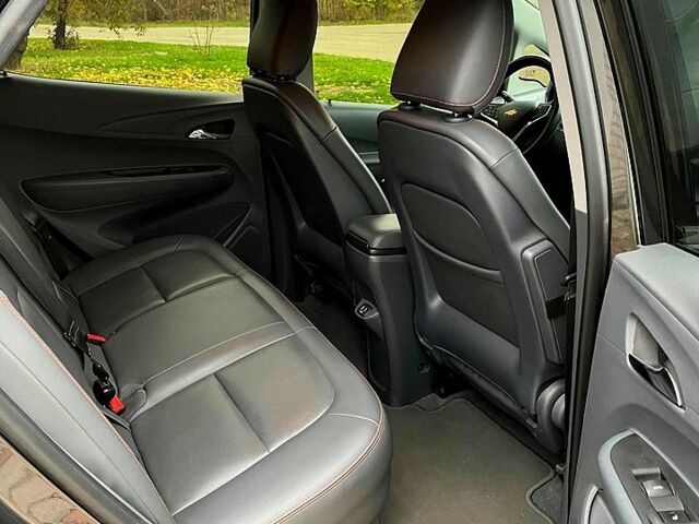 Сірий Шевроле Bolt, об'ємом двигуна 0 л та пробігом 76 тис. км за 13000 $, фото 9 на Automoto.ua