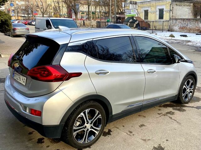 Серый Шевроле Bolt, объемом двигателя 0 л и пробегом 73 тыс. км за 14499 $, фото 3 на Automoto.ua