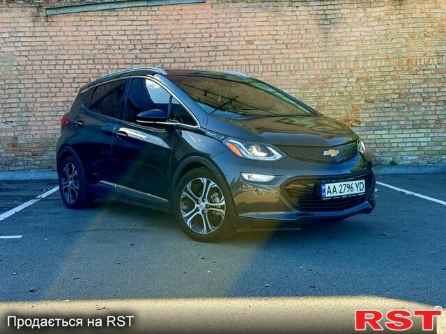 Серый Шевроле Bolt, объемом двигателя 0 л и пробегом 55 тыс. км за 18500 $, фото 2 на Automoto.ua