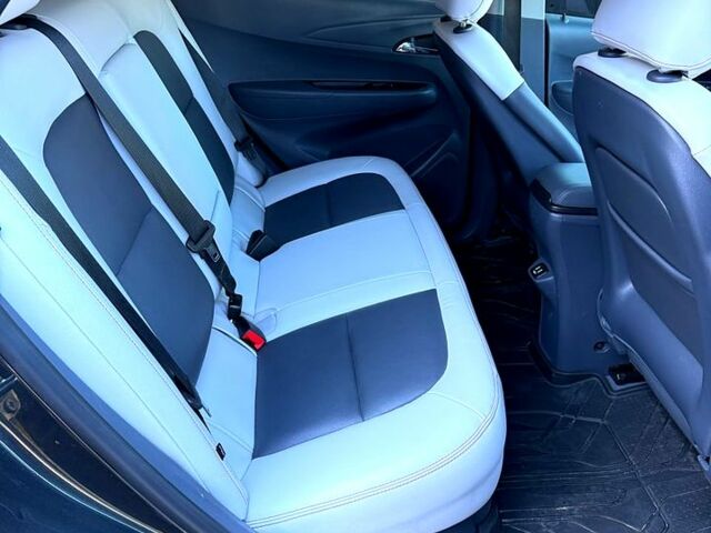 Серый Шевроле Bolt, объемом двигателя 0 л и пробегом 55 тыс. км за 18500 $, фото 3 на Automoto.ua