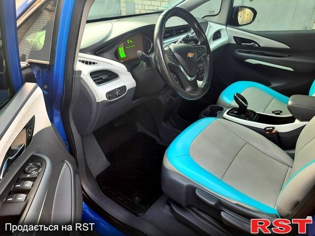 Синий Шевроле Bolt, объемом двигателя 0 л и пробегом 82 тыс. км за 15200 $, фото 4 на Automoto.ua