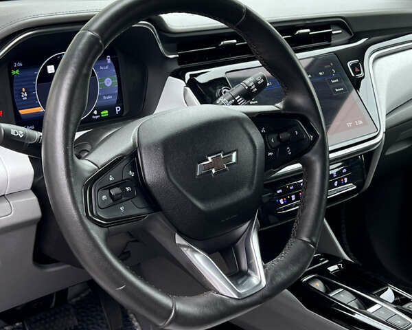 Белый Шевроле Bolt EUV, объемом двигателя 0 л и пробегом 11 тыс. км за 23500 $, фото 16 на Automoto.ua