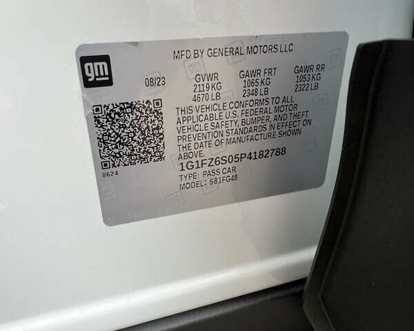 Белый Шевроле Bolt EUV, объемом двигателя 0 л и пробегом 11 тыс. км за 23500 $, фото 15 на Automoto.ua