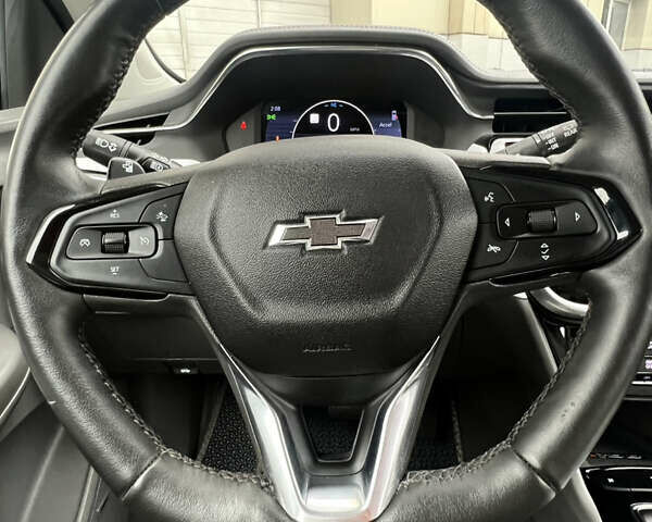 Белый Шевроле Bolt EUV, объемом двигателя 0 л и пробегом 11 тыс. км за 23500 $, фото 26 на Automoto.ua