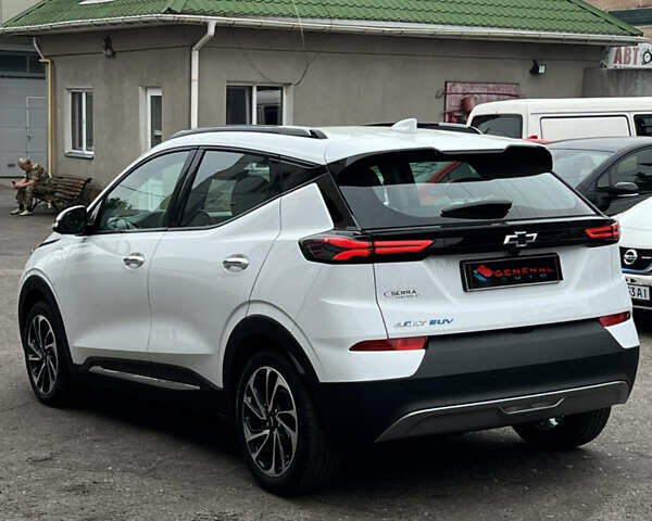 Белый Шевроле Bolt EUV, объемом двигателя 0 л и пробегом 11 тыс. км за 22500 $, фото 8 на Automoto.ua