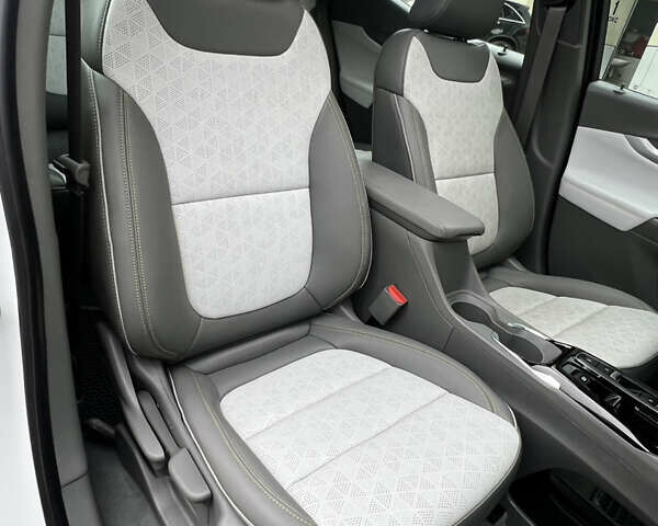 Белый Шевроле Bolt EUV, объемом двигателя 0 л и пробегом 11 тыс. км за 23500 $, фото 32 на Automoto.ua