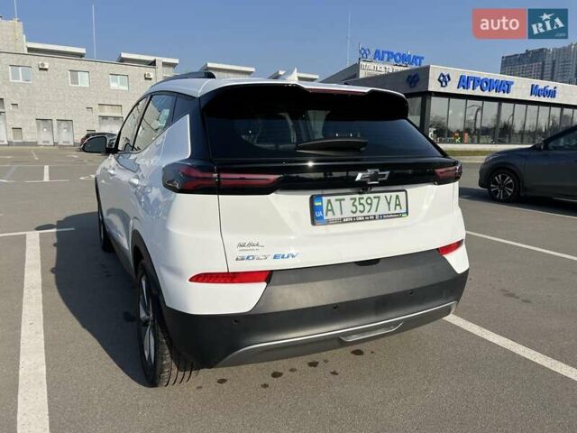 Білий Шевроле Bolt EUV, об'ємом двигуна 0 л та пробігом 95 тис. км за 16900 $, фото 5 на Automoto.ua