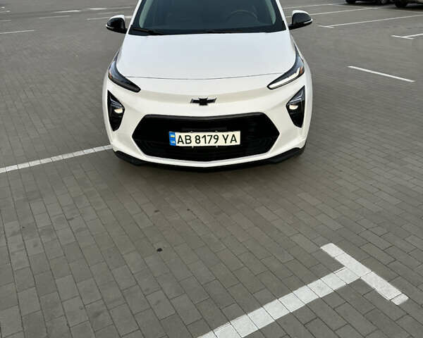 Белый Шевроле Bolt EUV, объемом двигателя 0 л и пробегом 33 тыс. км за 22500 $, фото 1 на Automoto.ua