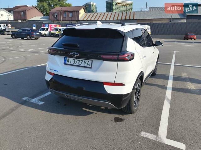 Белый Шевроле Bolt EUV, объемом двигателя 0 л и пробегом 57 тыс. км за 21500 $, фото 7 на Automoto.ua