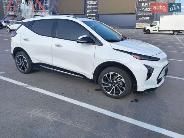 Белый Шевроле Bolt EUV, объемом двигателя 0 л и пробегом 57 тыс. км за 21500 $, фото 8 на Automoto.ua