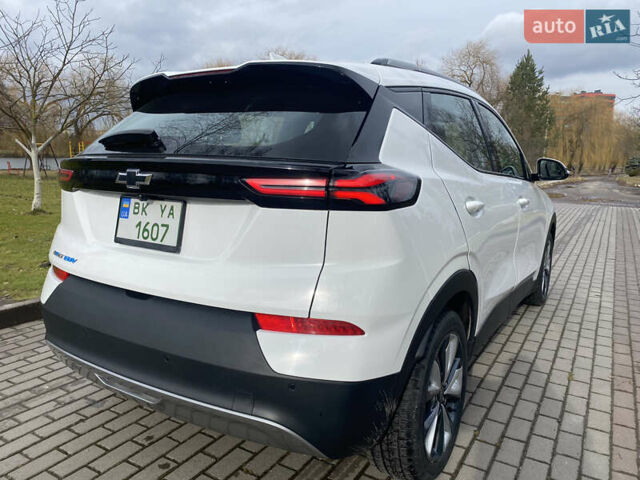 Белый Шевроле Bolt EUV, объемом двигателя 0 л и пробегом 40 тыс. км за 22000 $, фото 23 на Automoto.ua