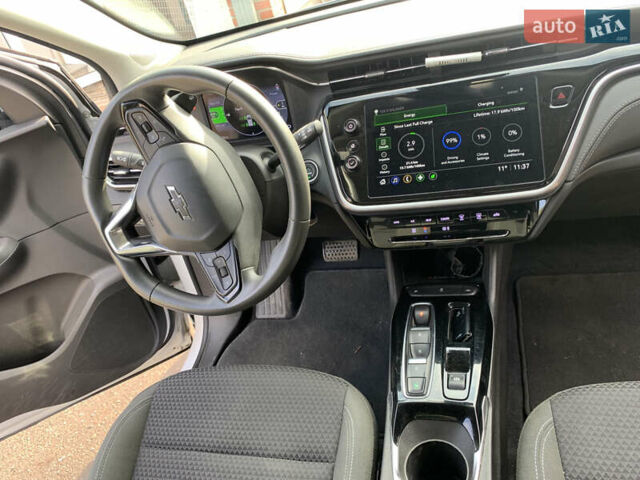 Белый Шевроле Bolt EUV, объемом двигателя 0 л и пробегом 31 тыс. км за 19300 $, фото 13 на Automoto.ua