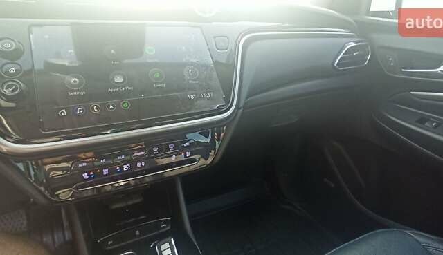 Белый Шевроле Bolt EUV, объемом двигателя 0 л и пробегом 55 тыс. км за 21500 $, фото 28 на Automoto.ua