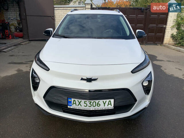 Белый Шевроле Bolt EUV, объемом двигателя 0 л и пробегом 31 тыс. км за 19300 $, фото 6 на Automoto.ua
