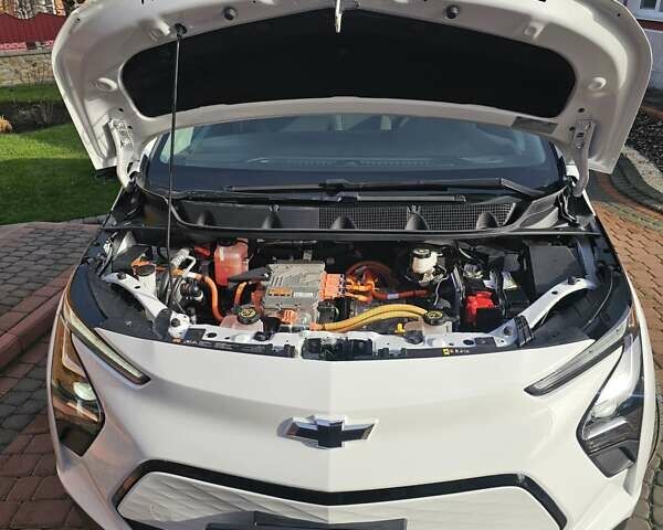 Белый Шевроле Bolt EUV, объемом двигателя 0 л и пробегом 86 тыс. км за 15950 $, фото 29 на Automoto.ua