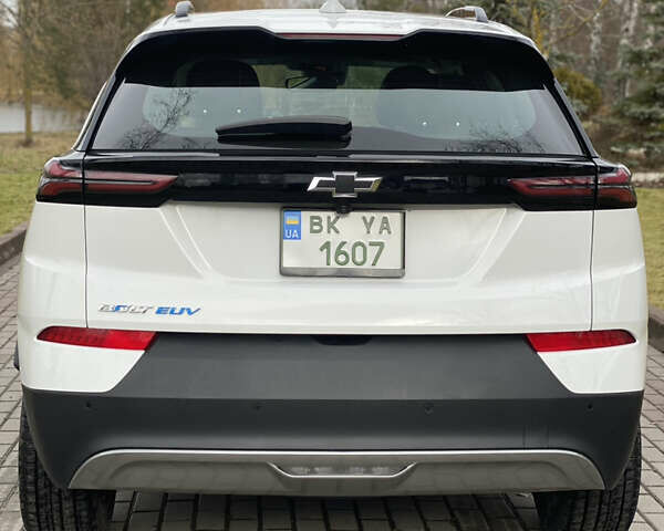 Белый Шевроле Bolt EUV, объемом двигателя 0 л и пробегом 40 тыс. км за 22000 $, фото 8 на Automoto.ua