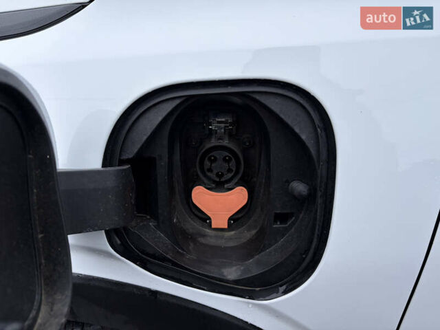 Белый Шевроле Bolt EUV, объемом двигателя 0 л и пробегом 37 тыс. км за 18499 $, фото 20 на Automoto.ua