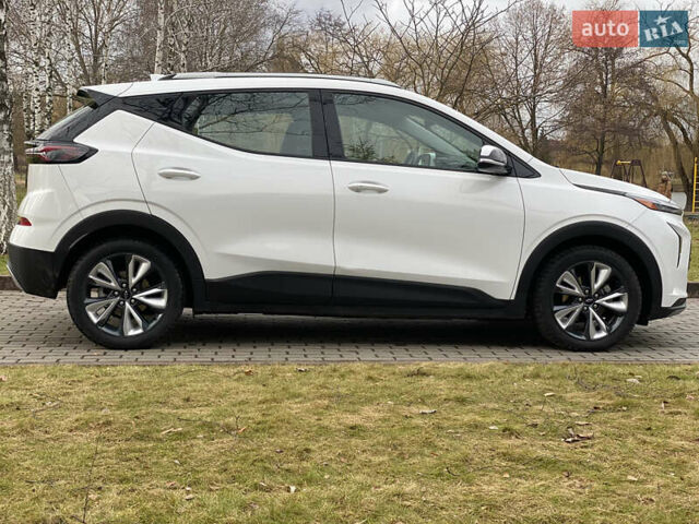 Белый Шевроле Bolt EUV, объемом двигателя 0 л и пробегом 40 тыс. км за 22000 $, фото 12 на Automoto.ua