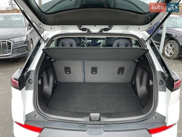 Білий Шевроле Bolt EUV, об'ємом двигуна 0 л та пробігом 45 тис. км за 18900 $, фото 22 на Automoto.ua