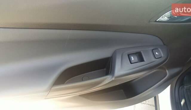 Белый Шевроле Bolt EUV, объемом двигателя 0 л и пробегом 55 тыс. км за 21500 $, фото 17 на Automoto.ua