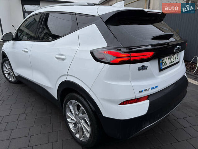 Белый Шевроле Bolt EUV, объемом двигателя 0 л и пробегом 37 тыс. км за 18499 $, фото 12 на Automoto.ua
