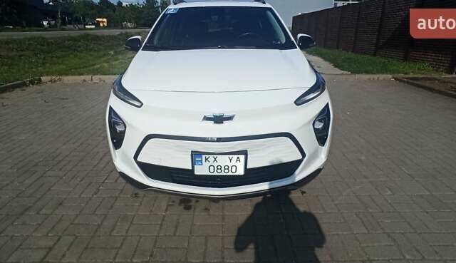Белый Шевроле Bolt EUV, объемом двигателя 0 л и пробегом 55 тыс. км за 21500 $, фото 1 на Automoto.ua