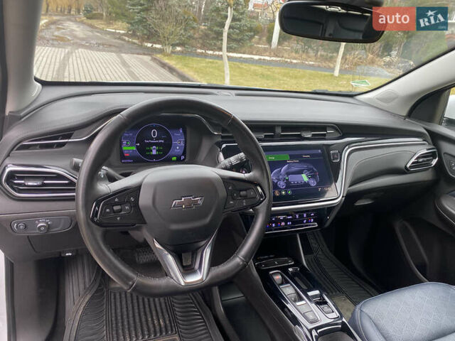 Белый Шевроле Bolt EUV, объемом двигателя 0 л и пробегом 40 тыс. км за 22000 $, фото 52 на Automoto.ua