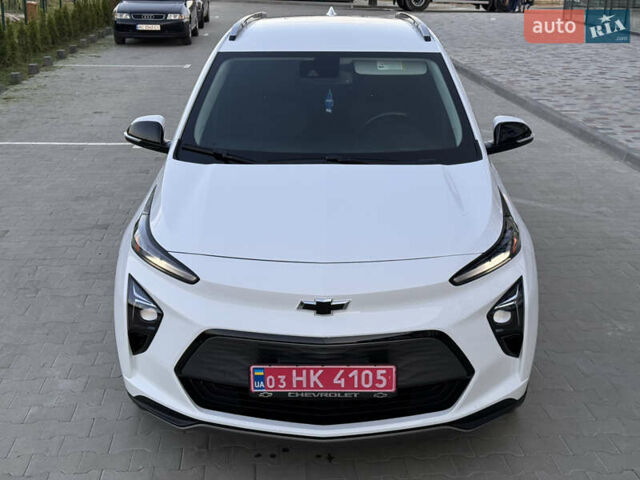 Белый Шевроле Bolt EUV, объемом двигателя 0 л и пробегом 63 тыс. км за 19500 $, фото 10 на Automoto.ua