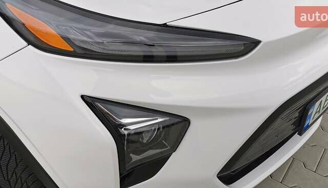 Белый Шевроле Bolt EUV, объемом двигателя 0 л и пробегом 33 тыс. км за 21000 $, фото 11 на Automoto.ua