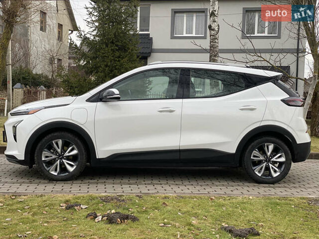 Белый Шевроле Bolt EUV, объемом двигателя 0 л и пробегом 40 тыс. км за 22000 $, фото 4 на Automoto.ua