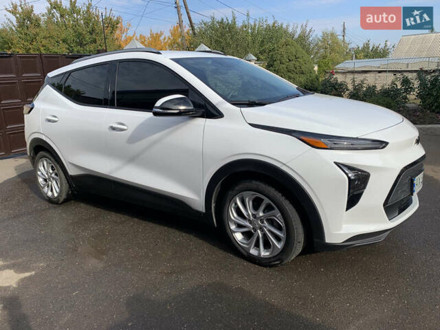 Белый Шевроле Bolt EUV, объемом двигателя 0 л и пробегом 31 тыс. км за 19300 $, фото 1 на Automoto.ua