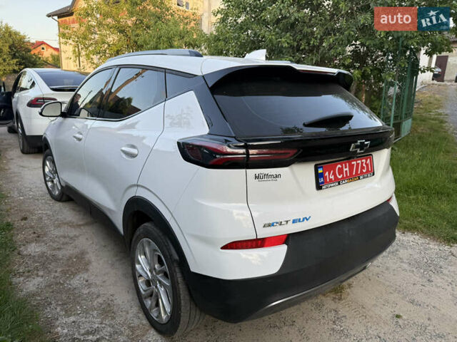 Белый Шевроле Bolt EUV, объемом двигателя 0 л и пробегом 63 тыс. км за 19300 $, фото 6 на Automoto.ua