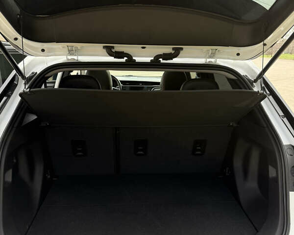 Білий Шевроле Bolt EUV, об'ємом двигуна 0 л та пробігом 33 тис. км за 22500 $, фото 19 на Automoto.ua