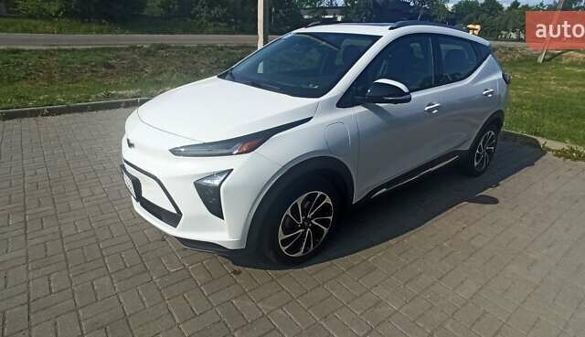 Белый Шевроле Bolt EUV, объемом двигателя 0 л и пробегом 55 тыс. км за 21500 $, фото 10 на Automoto.ua