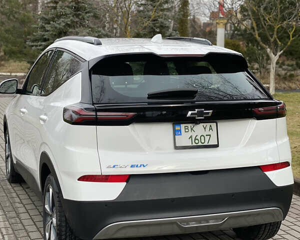 Белый Шевроле Bolt EUV, объемом двигателя 0 л и пробегом 40 тыс. км за 22000 $, фото 7 на Automoto.ua