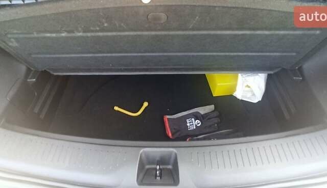 Белый Шевроле Bolt EUV, объемом двигателя 0 л и пробегом 55 тыс. км за 21500 $, фото 22 на Automoto.ua