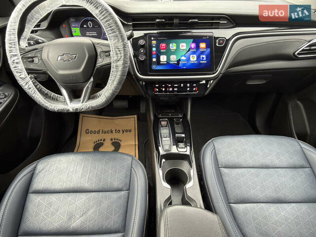 Белый Шевроле Bolt EUV, объемом двигателя 0 л и пробегом 118 тыс. км за 17799 $, фото 20 на Automoto.ua