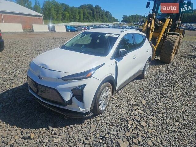 Белый Шевроле Bolt EUV, объемом двигателя 0 л и пробегом 10 тыс. км за 15500 $, фото 3 на Automoto.ua